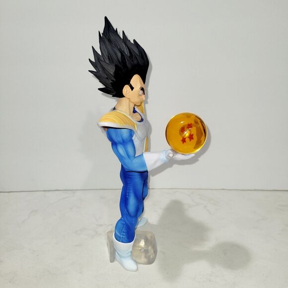 NWT Dragon Ball Z Vegeta Holding Dragon Ball Figure Statue 11 Inch PVC SEALED - Picture 8 of 16
